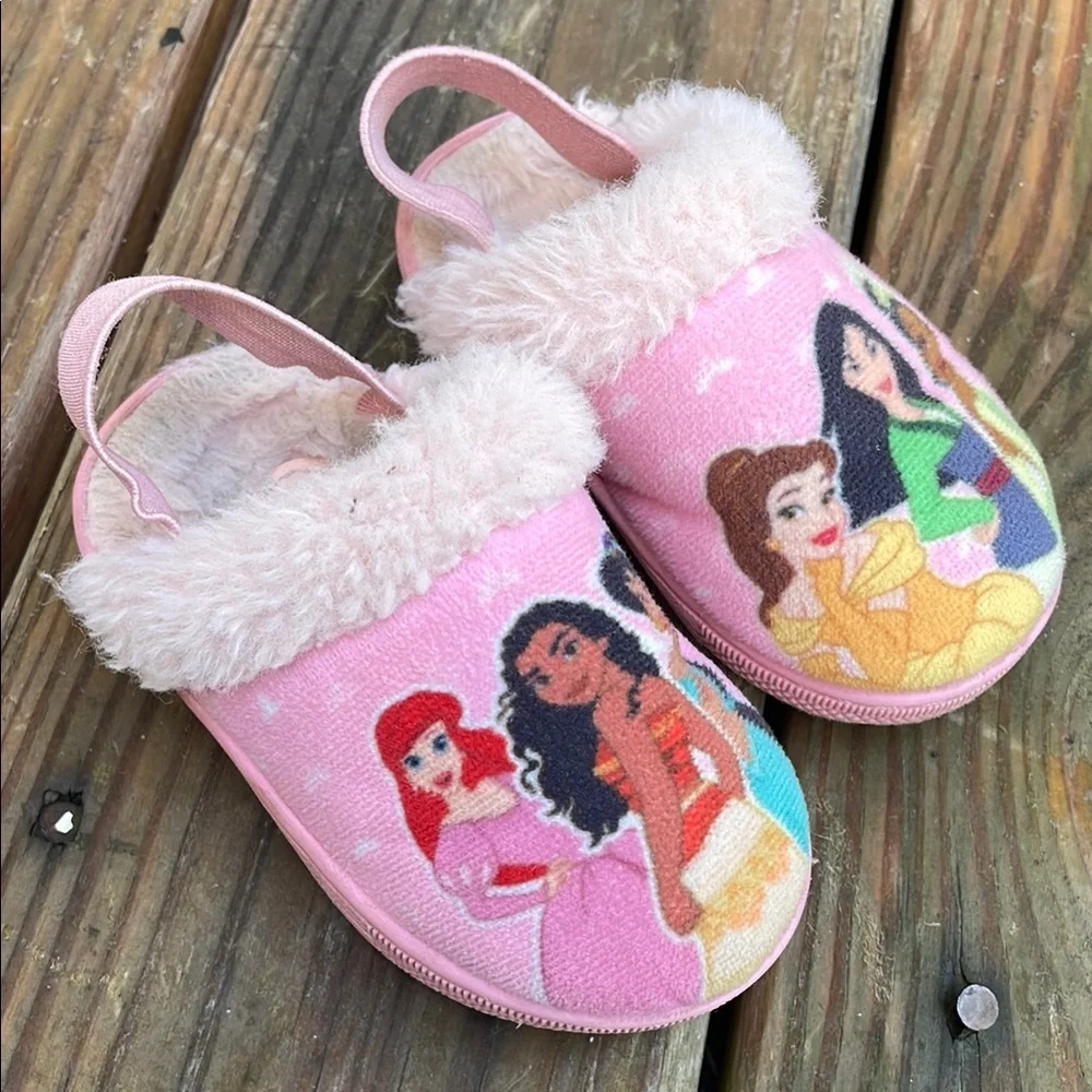 Disney Princess Pink Slippers Size 5/6